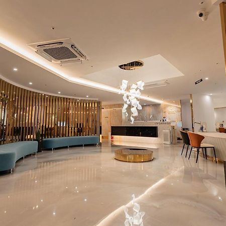 Denbasta Central Hotel Seomyeon Пусан Экстерьер фото